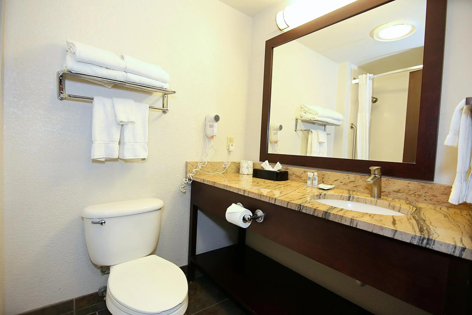 Comfort Inn & Suites Ashland