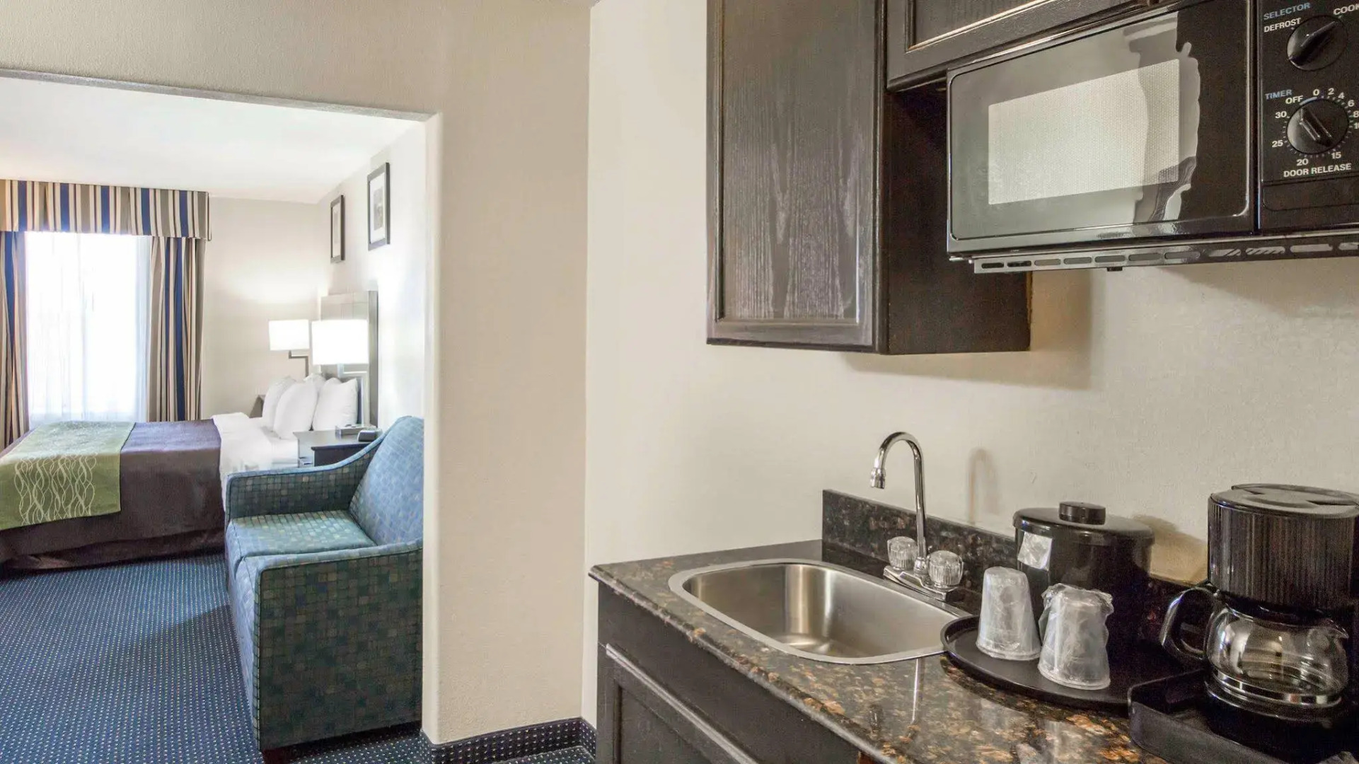 Quality Inn Tulsa - Downtown West