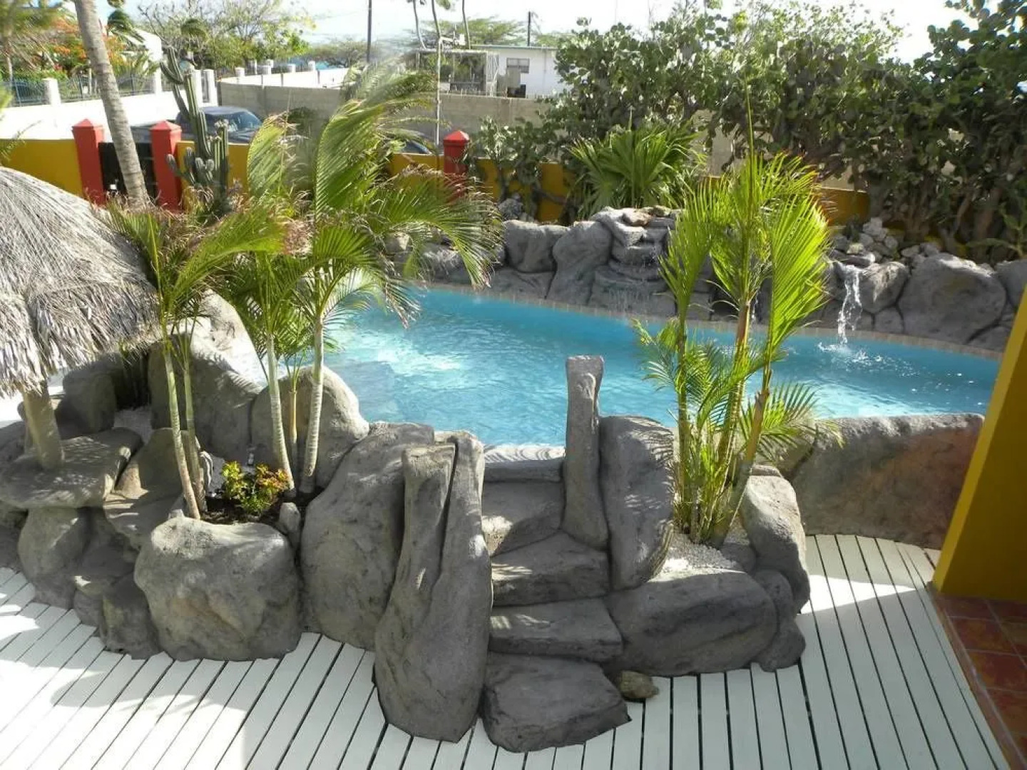 Sea Breeze Apartments