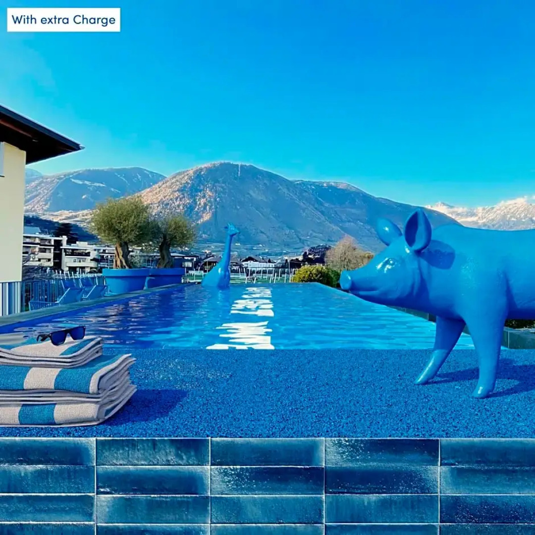 Schlosshof Charme Resort – Hotel & Camping