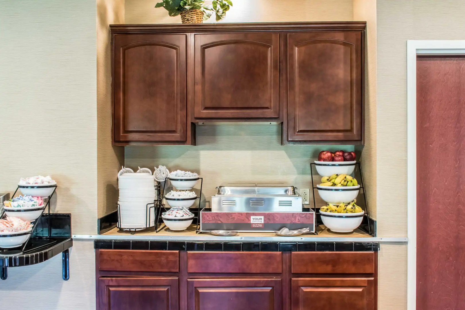 Comfort Suites Bethlehem Near Lehigh University and LVI Airport