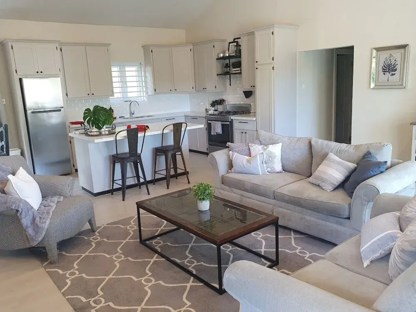 The Lane @ Rodney Bay is a newly renovated 3 bedroom house in the heart of Rodney Bay. 3 Home by RedAwning
