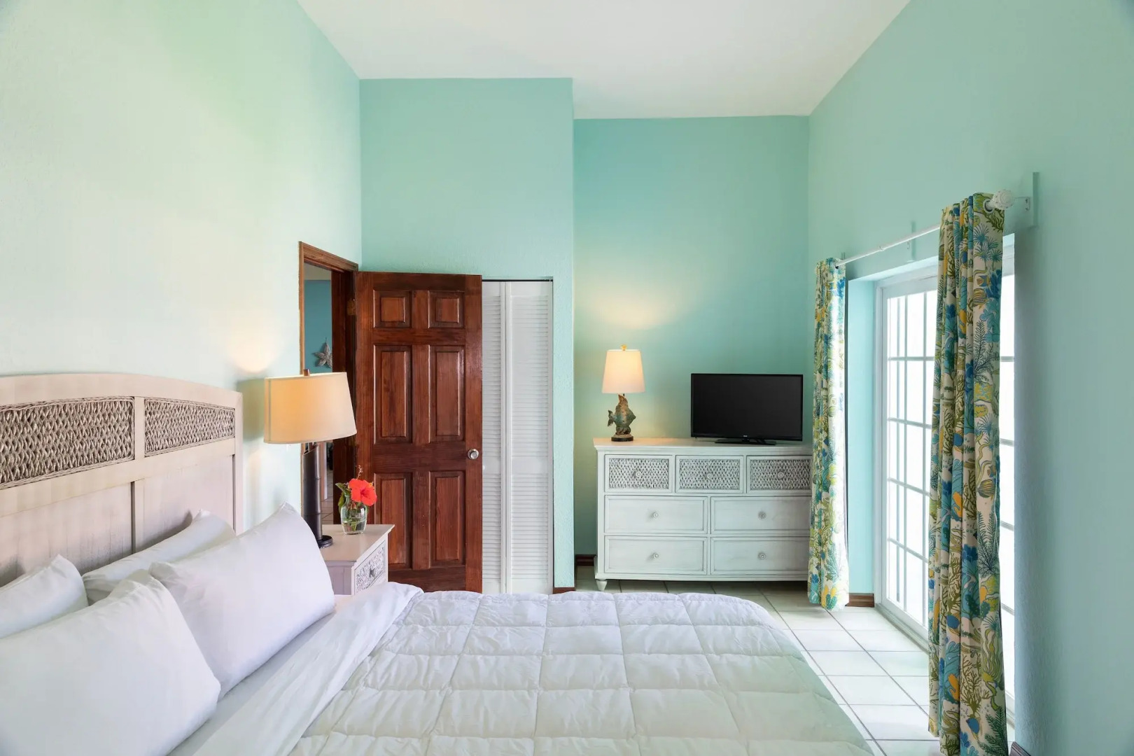 Grassy Flats Resort & Beach Club