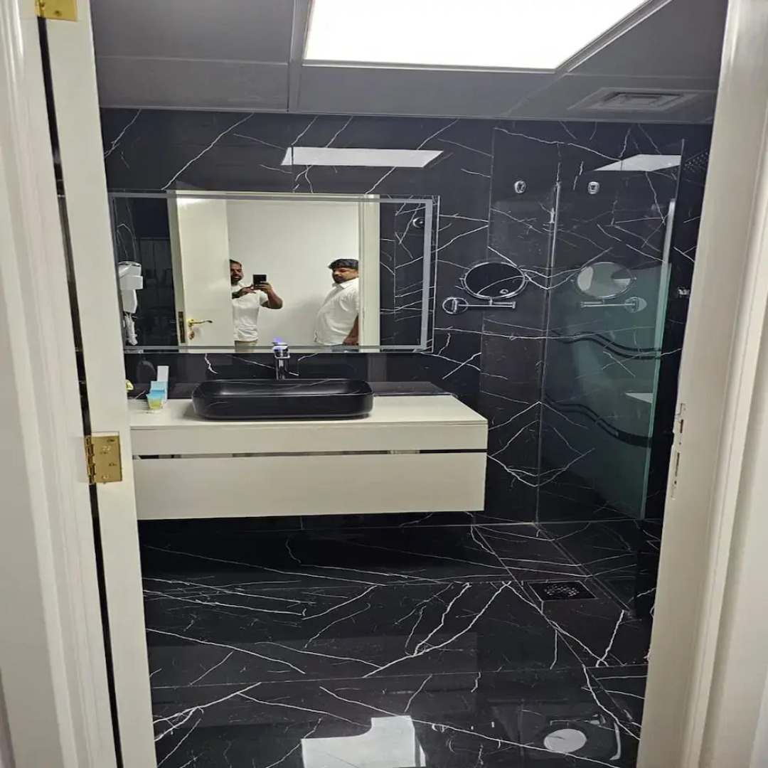 Royal Tulip Dancenter Suites Sharjah