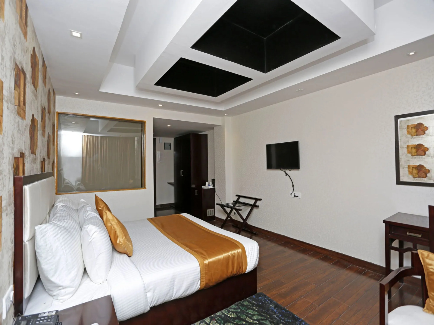 OYO 9101 Shoghi Eco Valley