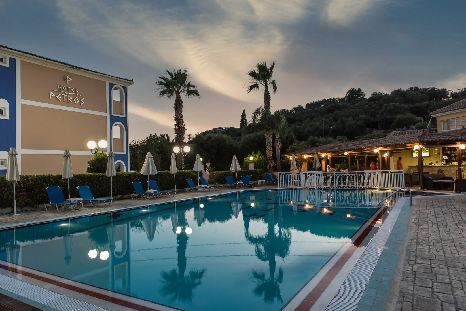 Hotel Petros