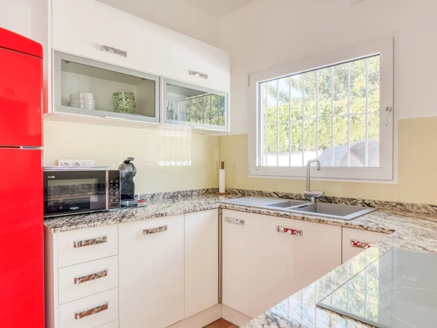 Charming Villa With Private Swimming Pool Located 100 M From The Sea