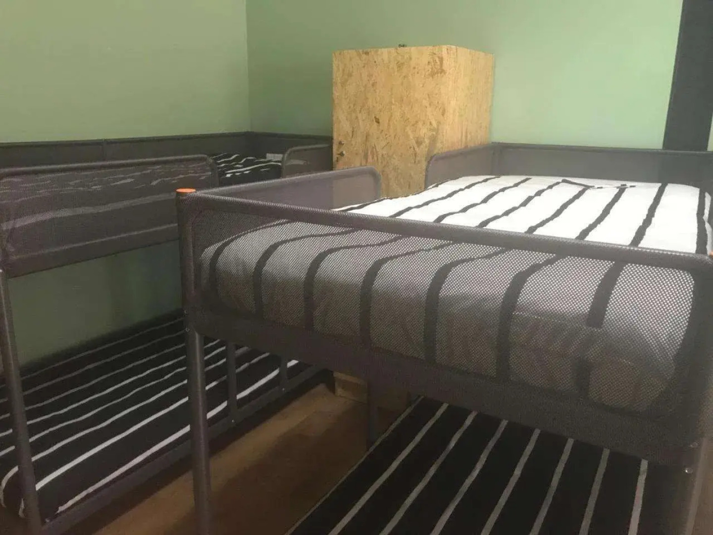 Hostel Wood Steel & Glass