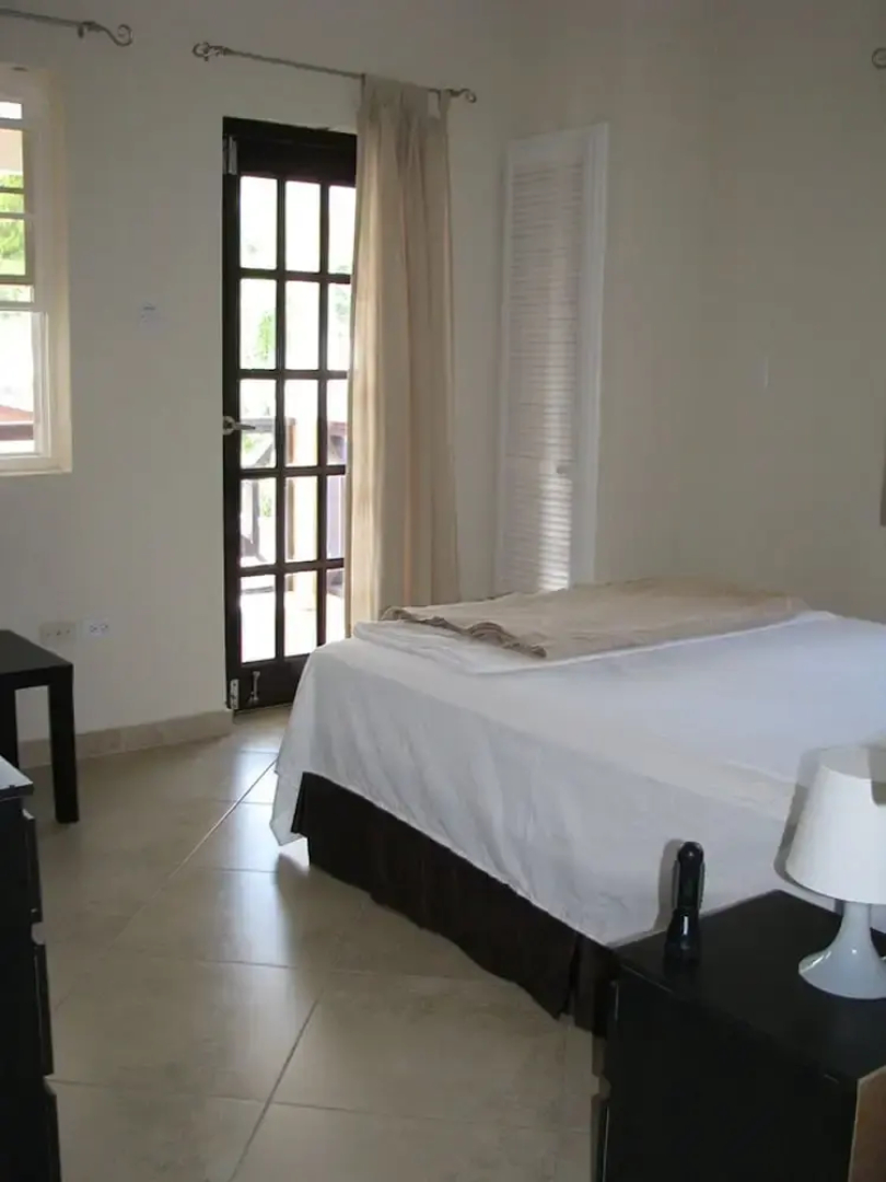 Maya's Bajan Villas - Unit B