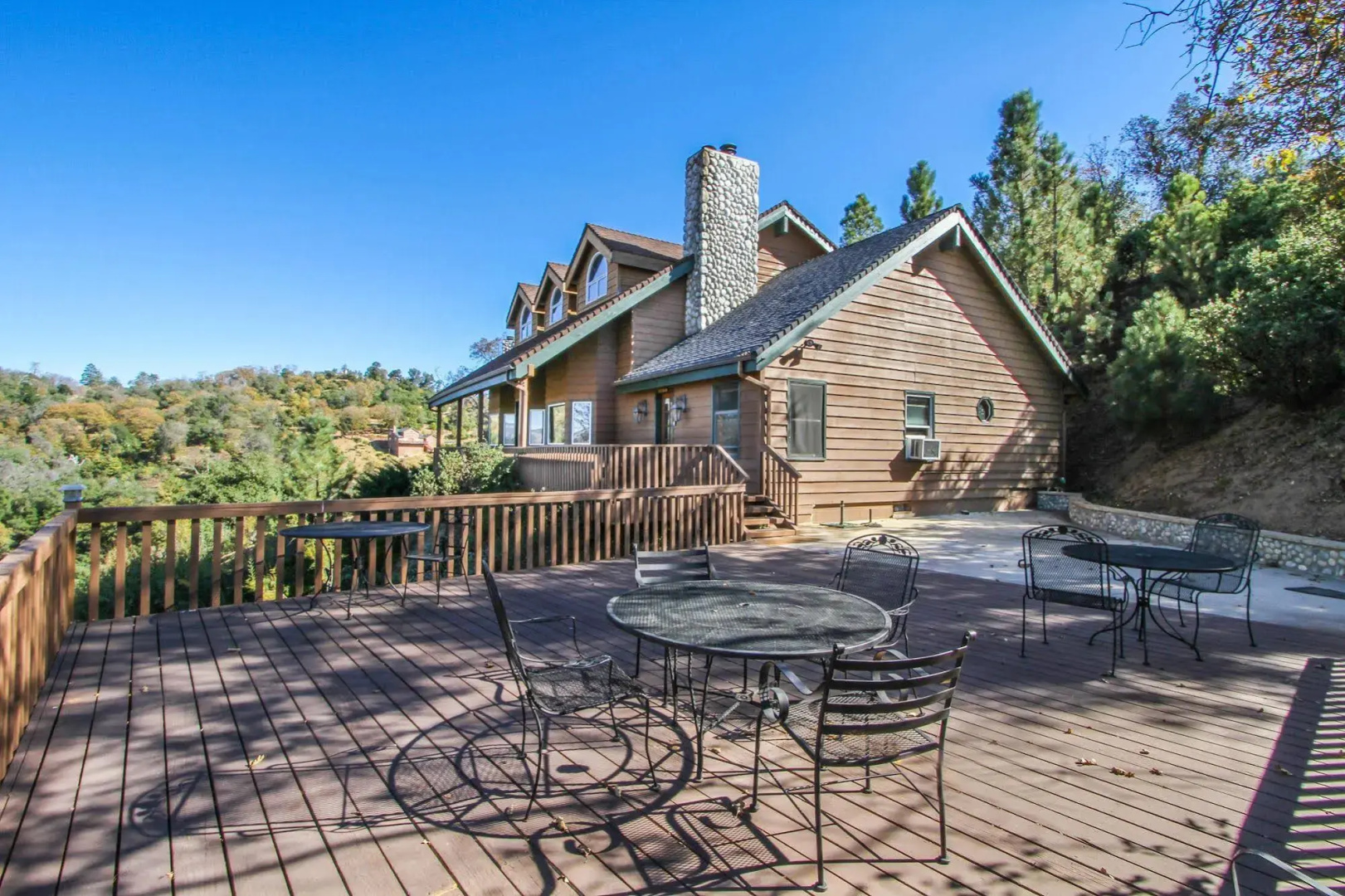 Tucker Peak Lodge