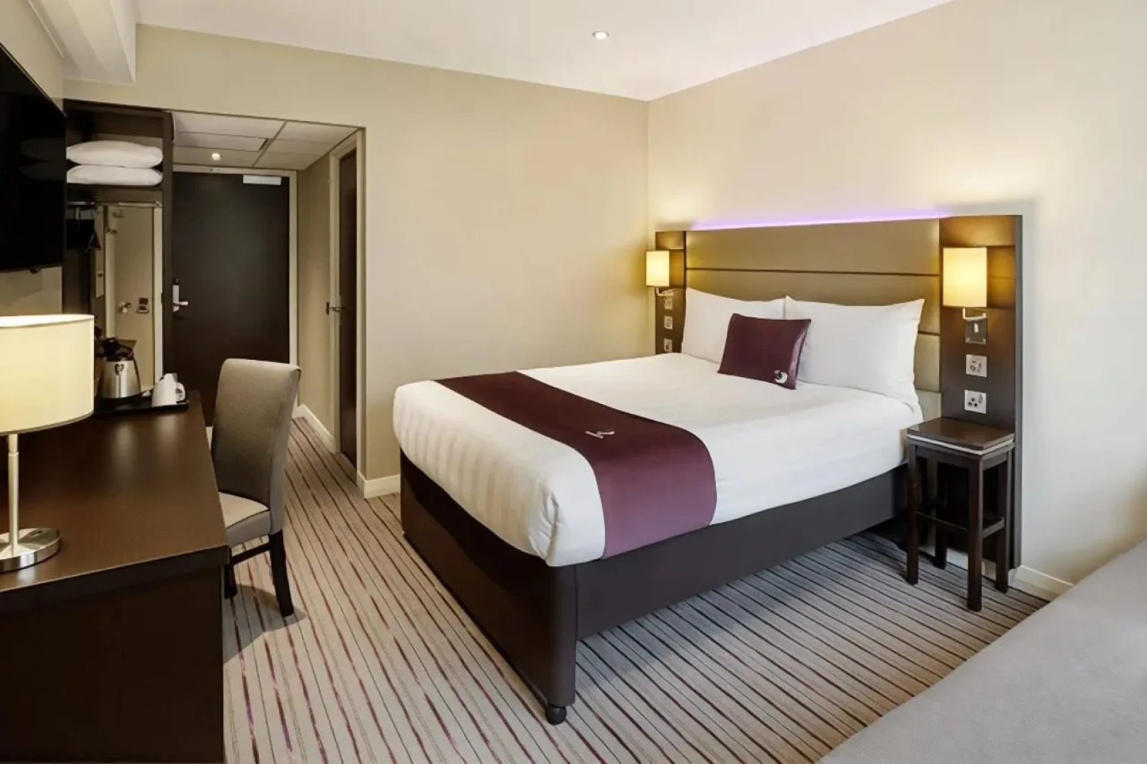 Premier Inn Oldham Central