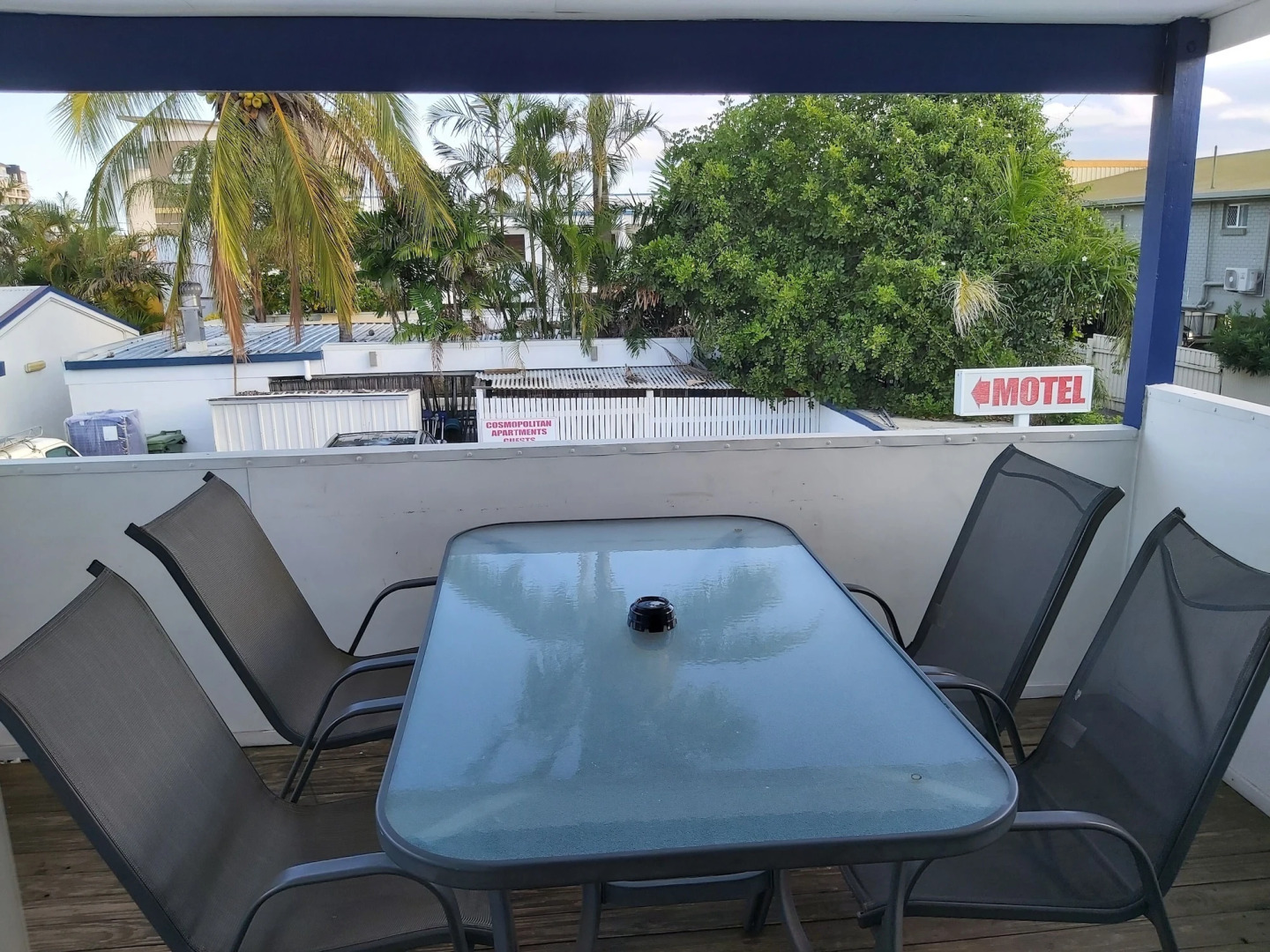 The Cosmopolitan Motel and Serviced Apartments