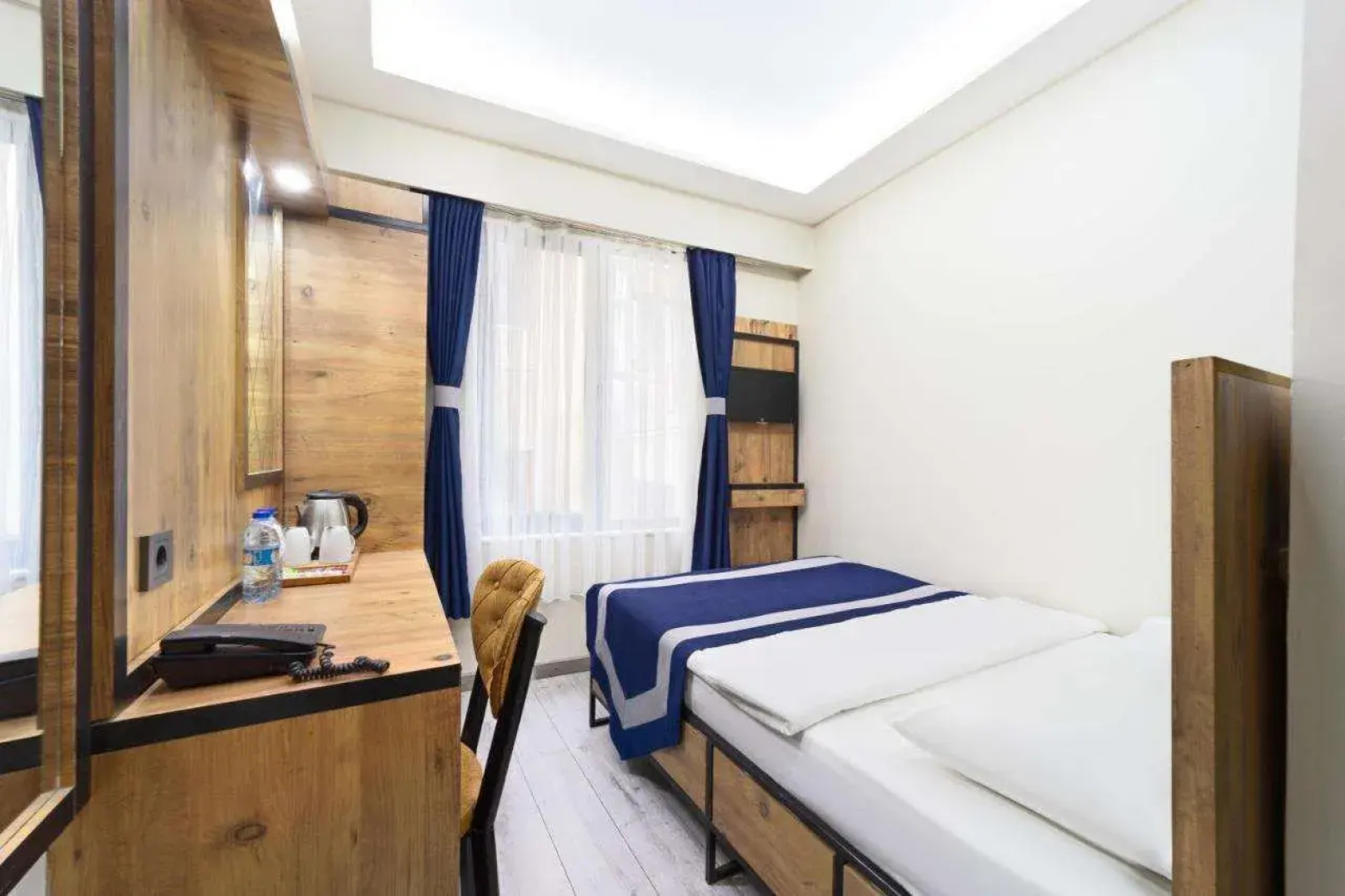 Grand Margarita Hostel