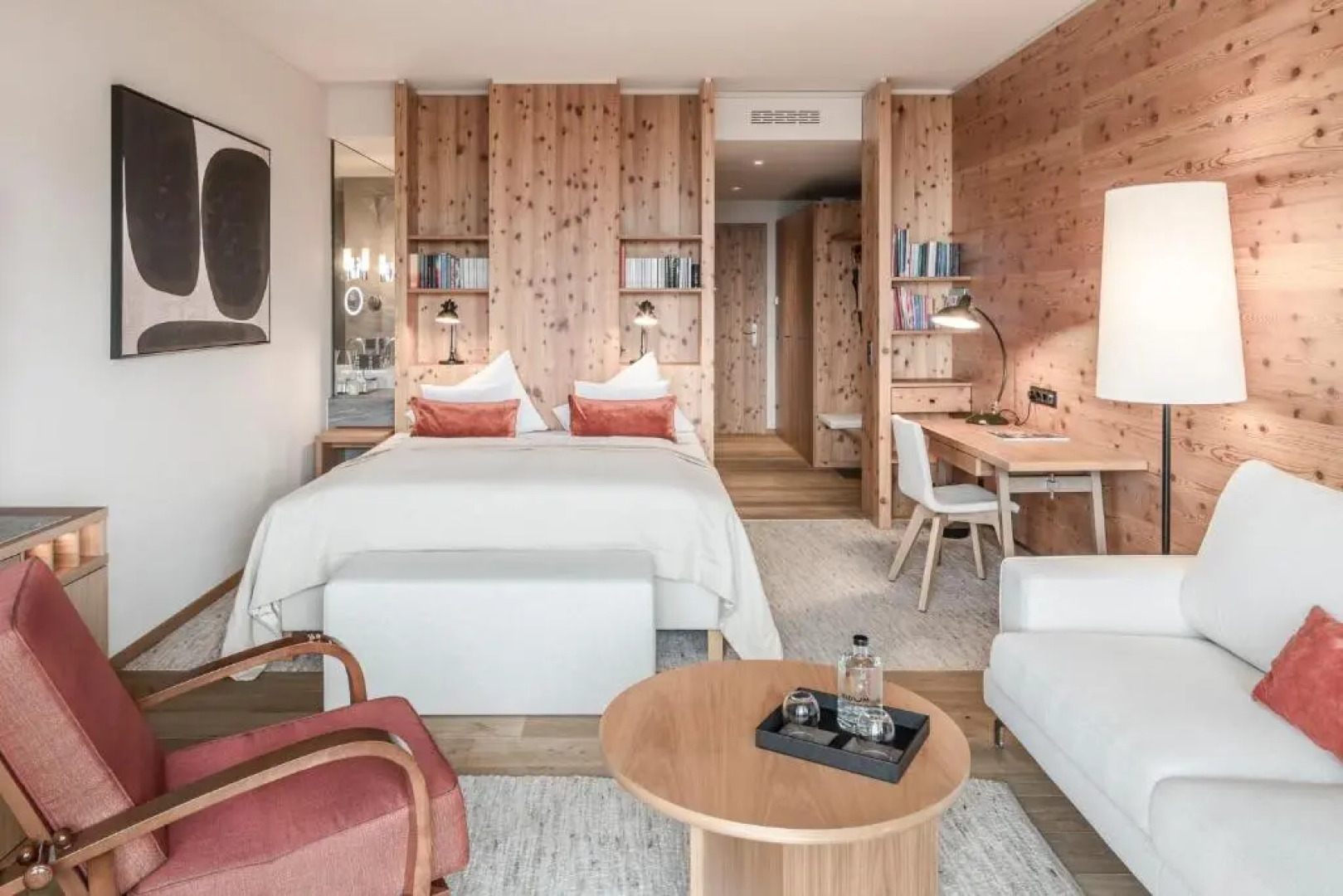 NIDUM - Casual Luxury Hotel