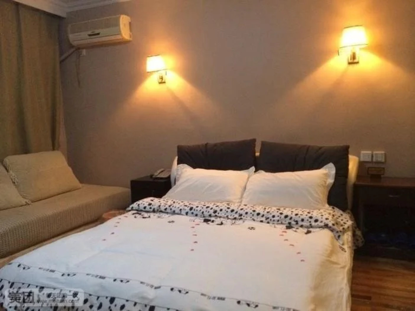 Yichang Jintai Business Hotel