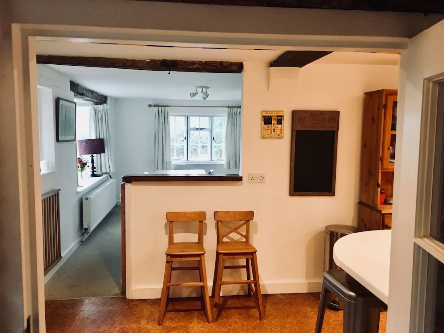 Danny Lodge | By Huluki Sussex Stays