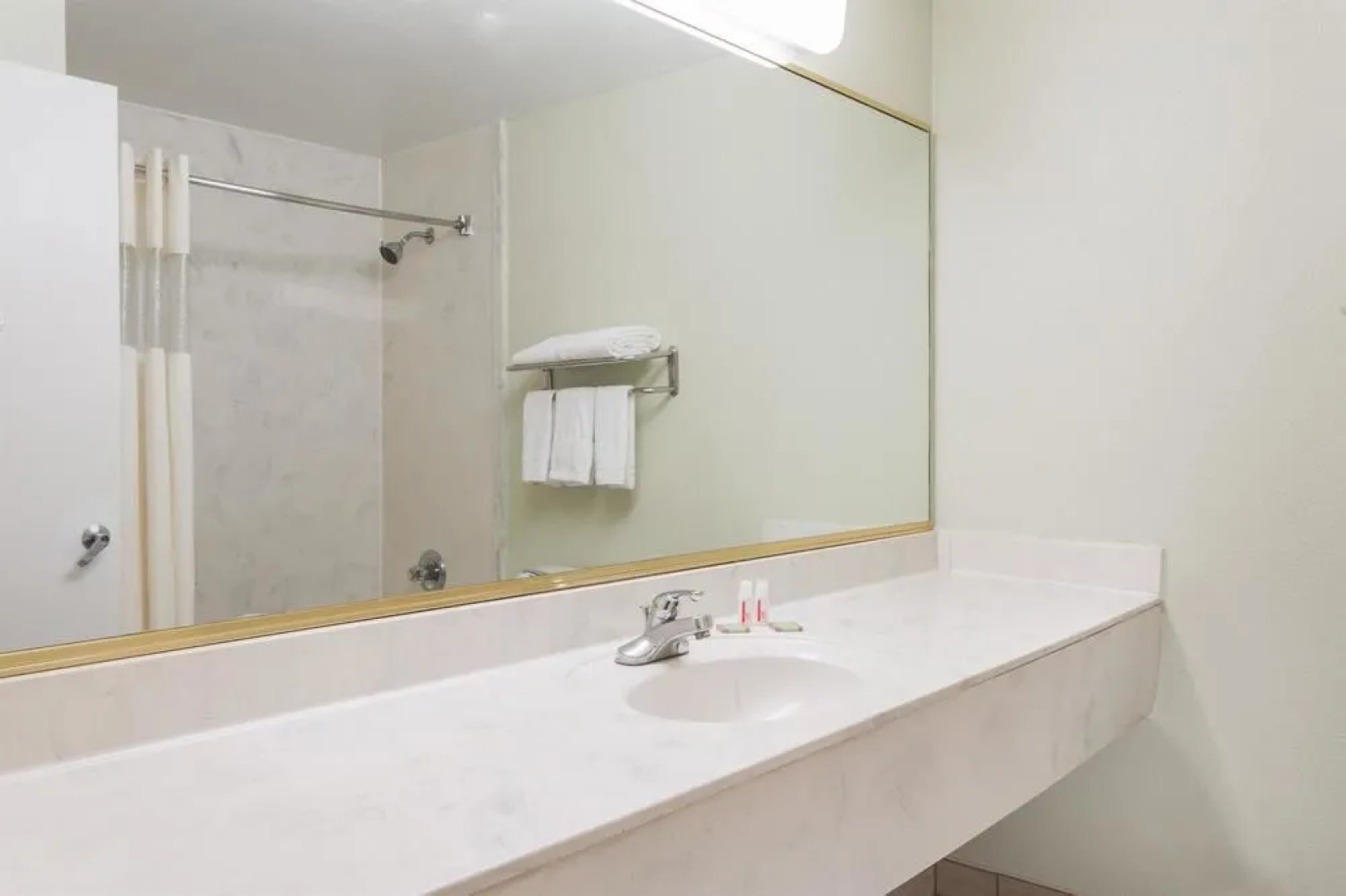 Super 8 Midlothian/Richmond Area