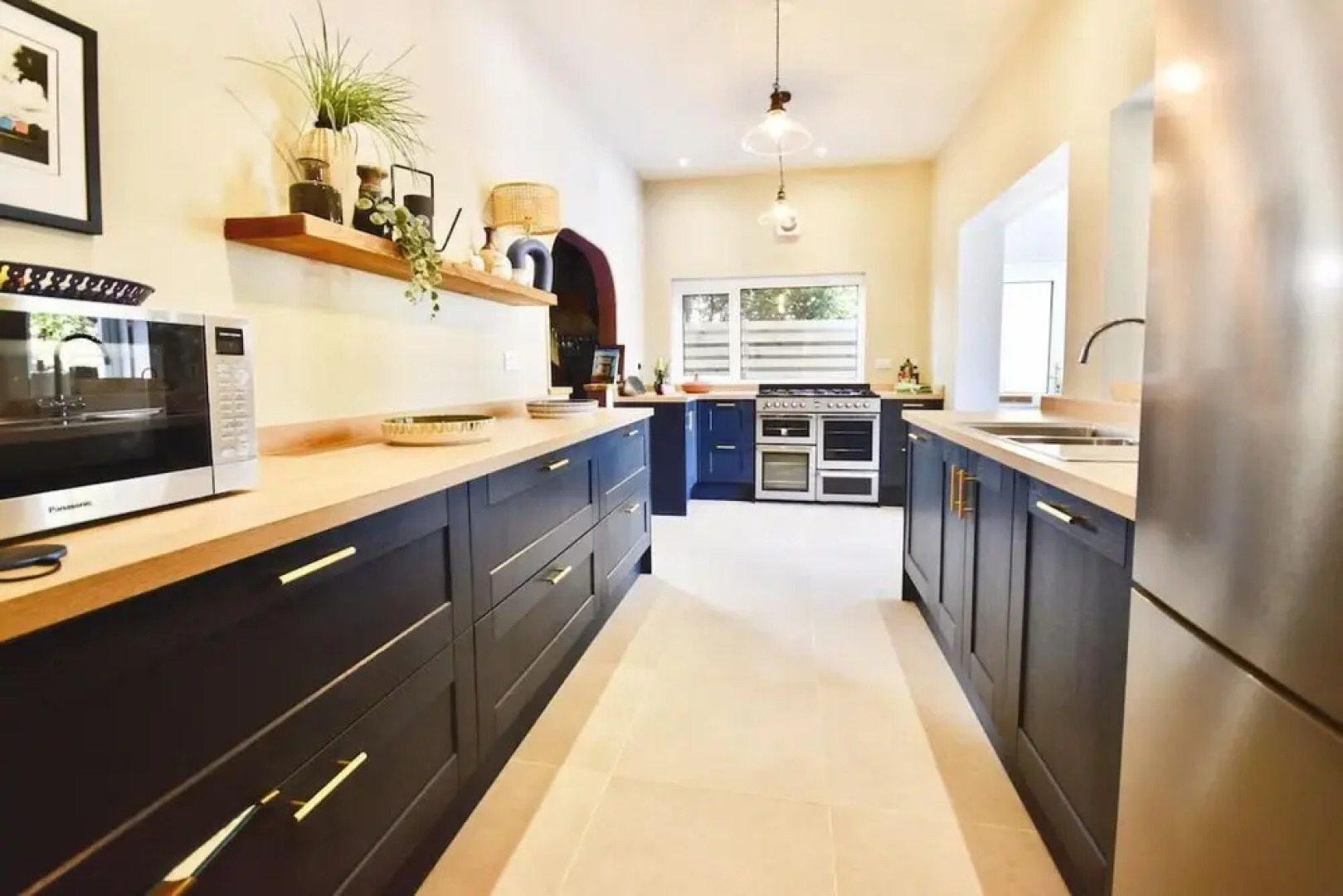 Blenheim House an Immaculate sea side home for 12 guests, plus swimming pool.