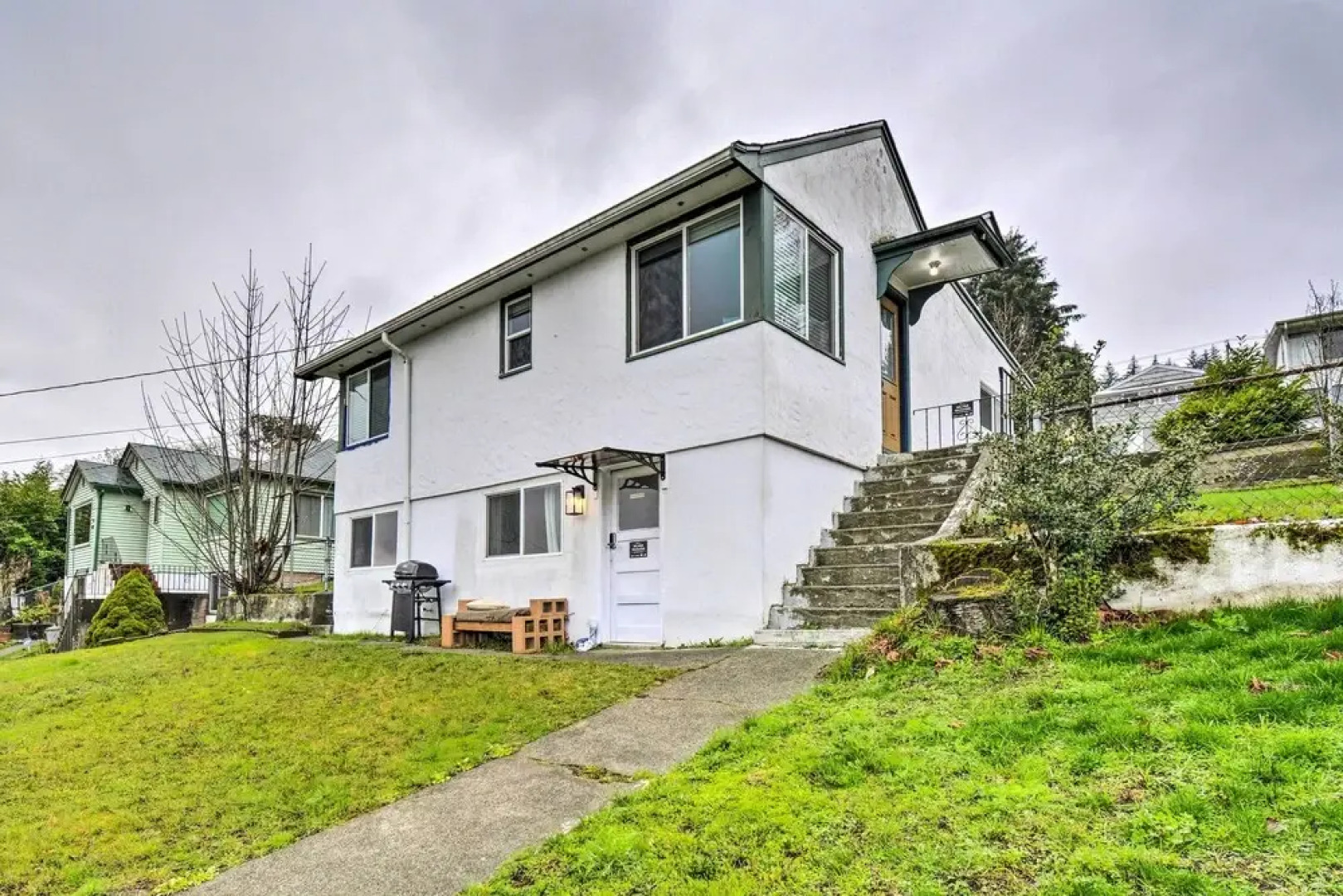 Bremerton Apartment 2 Mi to Boardwalk!