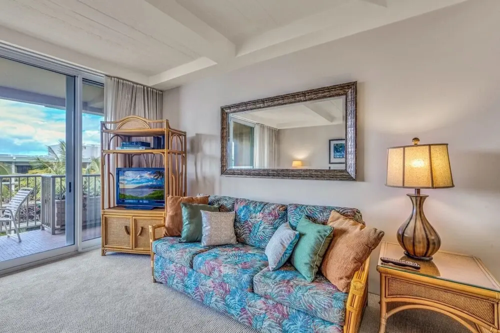 Whaler 6th Floor Oceanview Studio 0 Bedroom Condo by Redawning