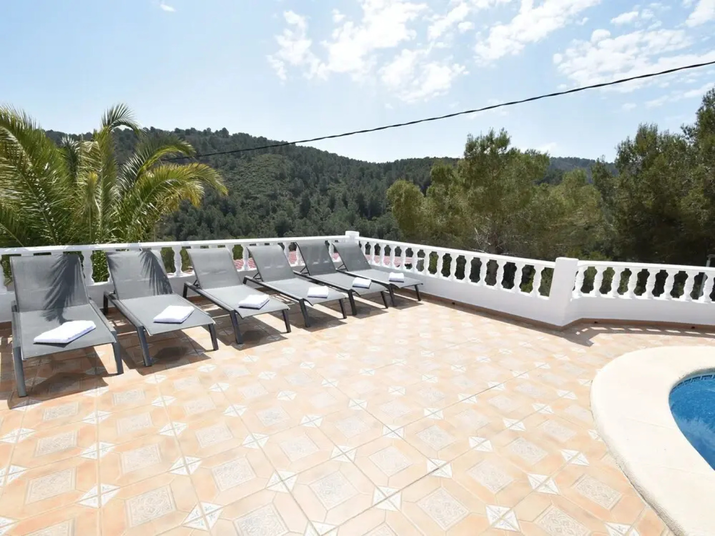 Fantastic Villa in Oliva, Great View of the Mountains & Private Swimming Pool
