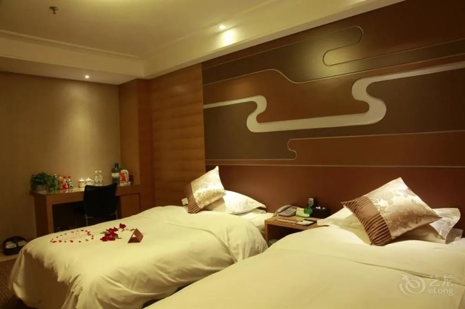 Yantai Tonghui Hotel