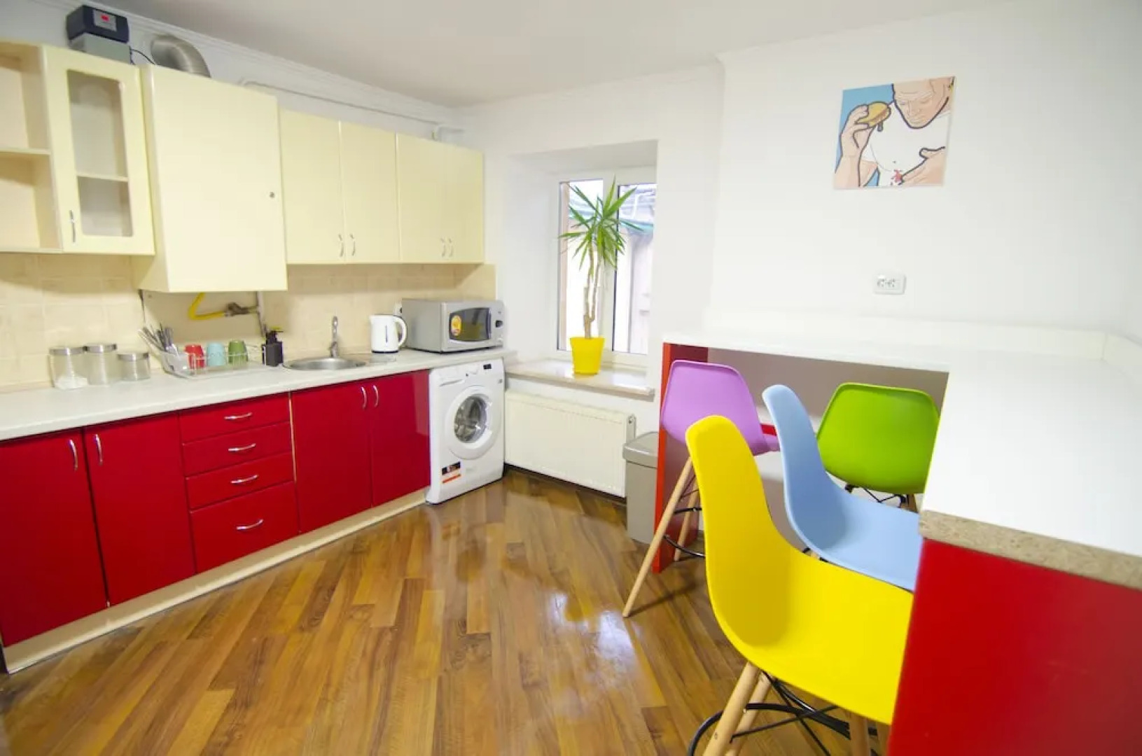 Pop Art Hostel Rynok Square