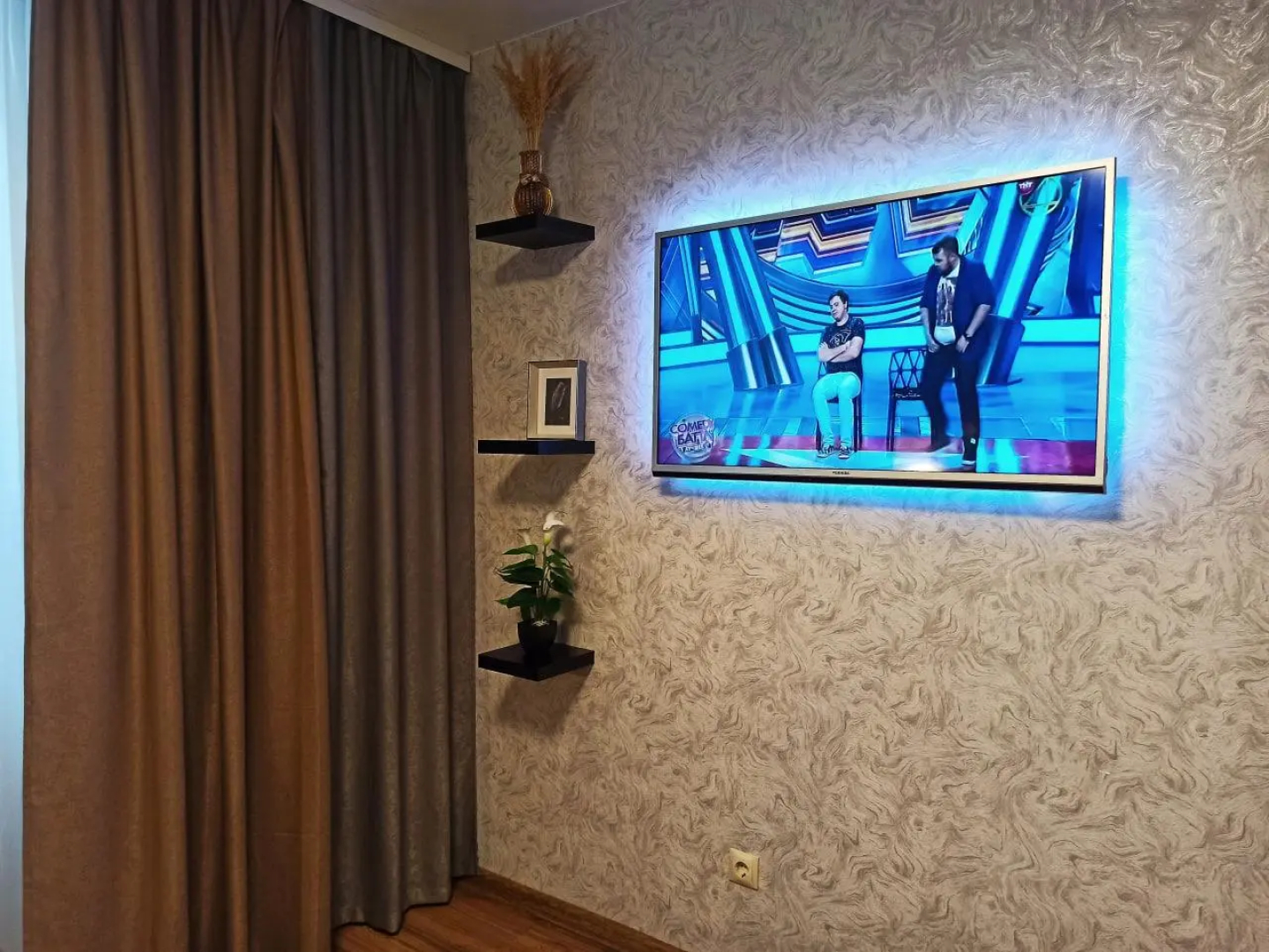 Апартаменты на улице Короленко 4