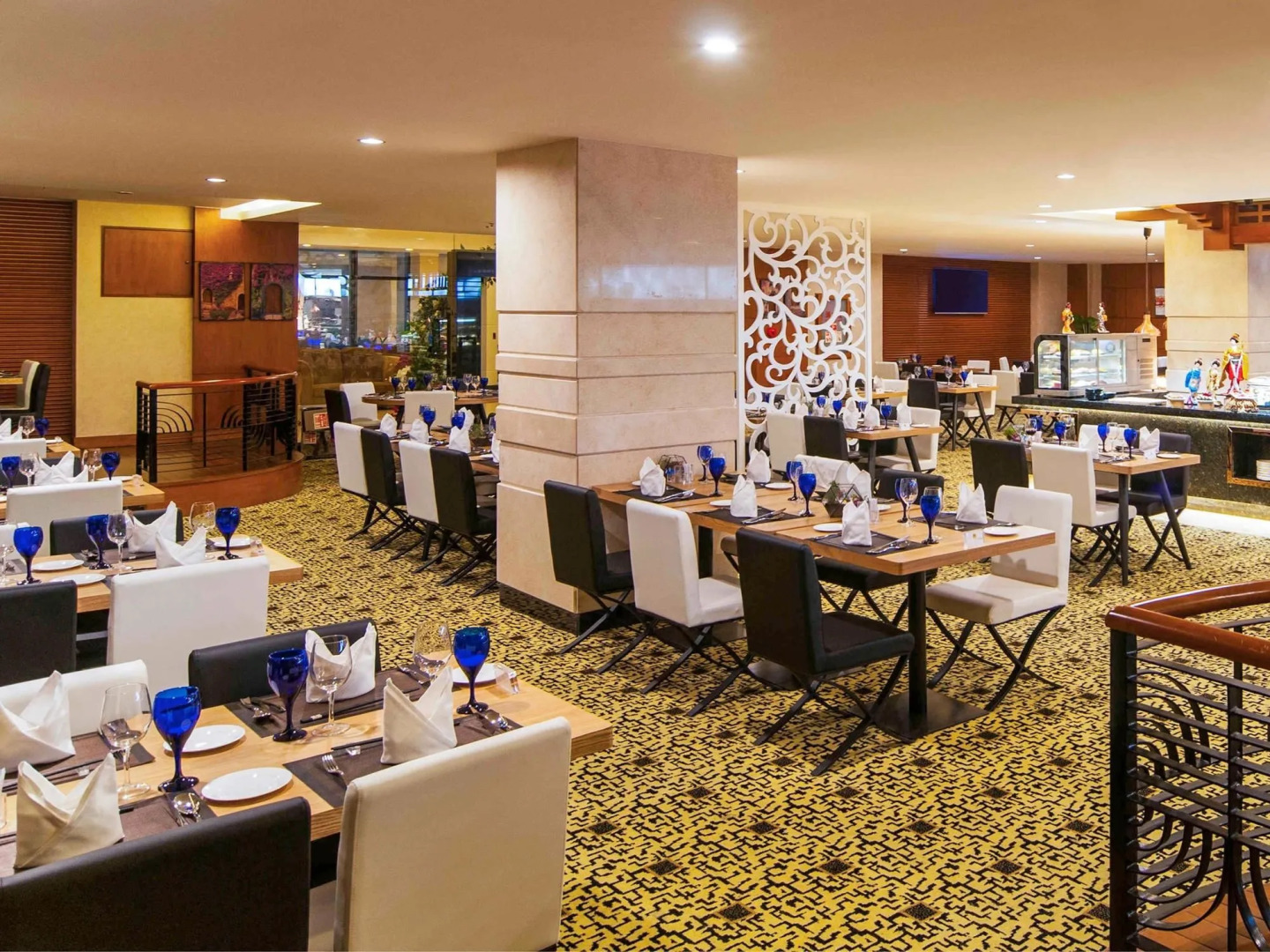 voco Wuhan Xinhua by IHG