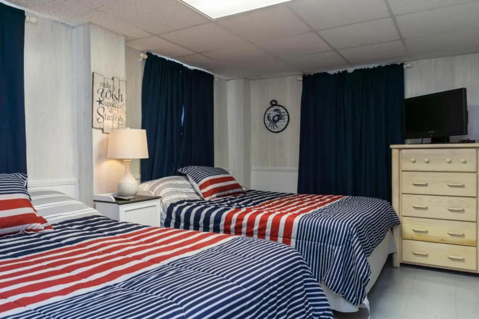 Friendship Lodge by Oak Island Accommodations