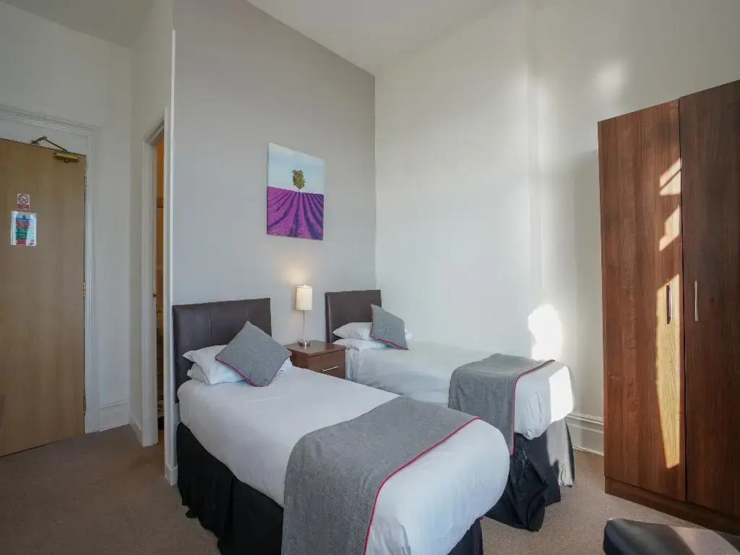 OYO Shanklin Beach Hotel