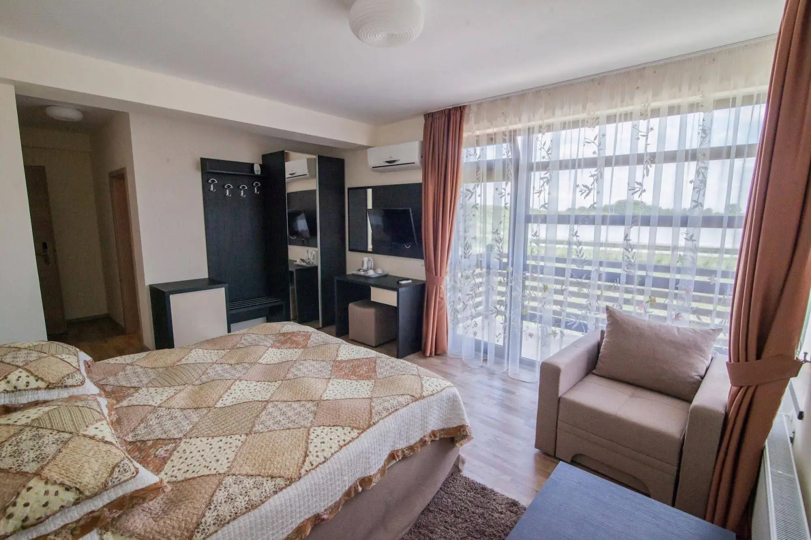 Armonia by Aristocratis