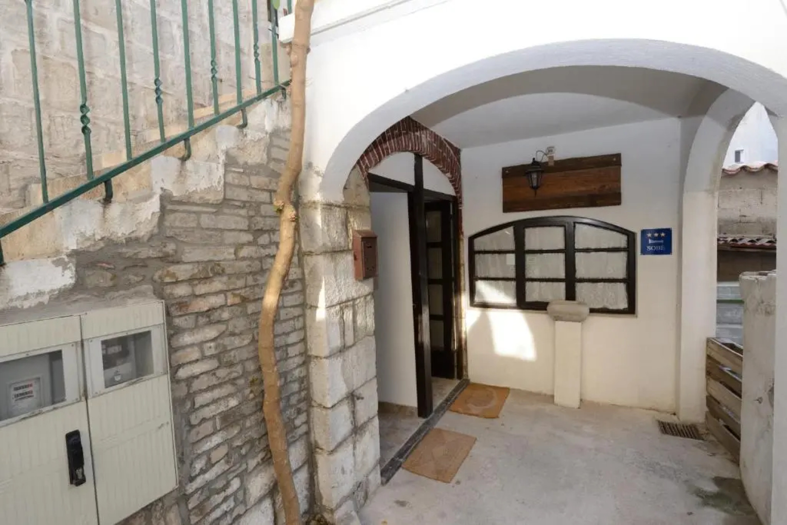 Elena Rooms