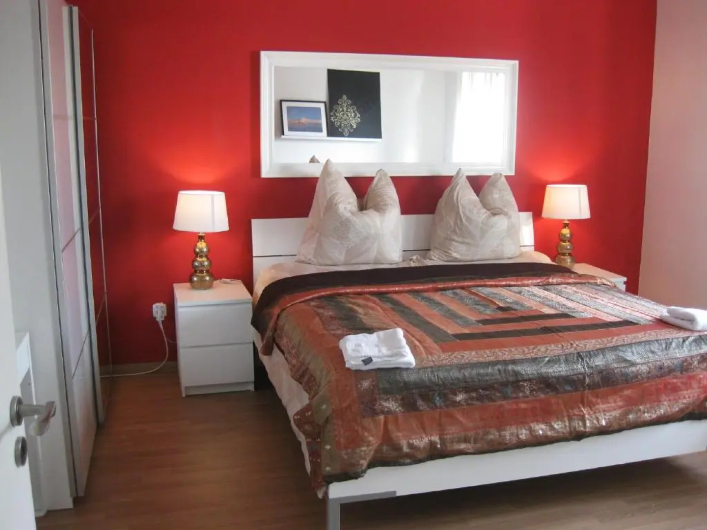 Schöne Wohnungen am Bahnhof in Dachau - 20 Min bis München Zentrum