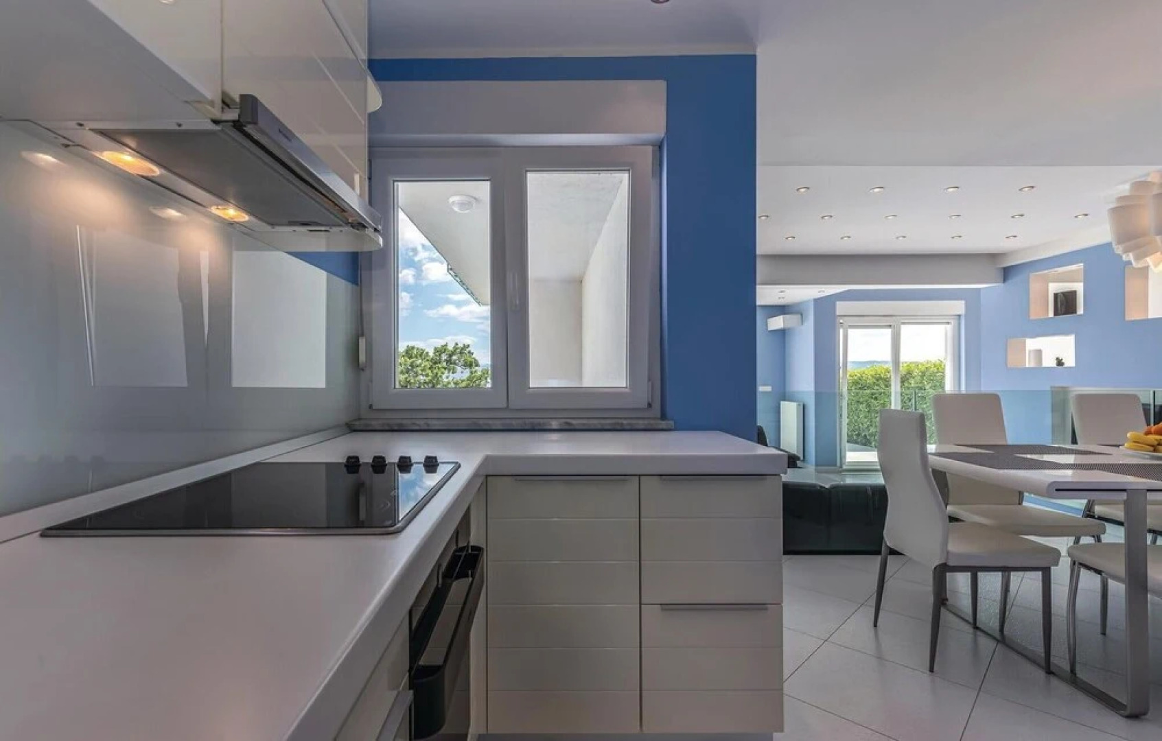 Stunning Home in Crikvenica With Wifi and 4 Bedrooms