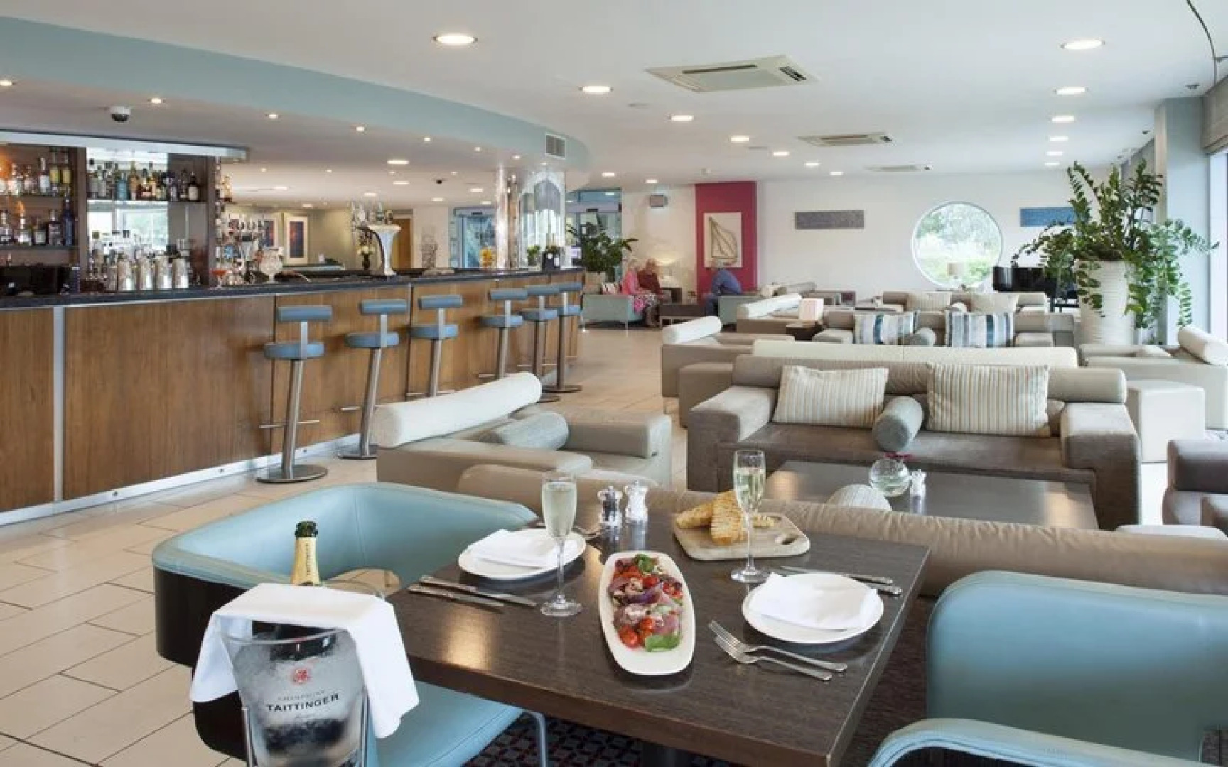 Captains Club Hotel Apartments And Spa