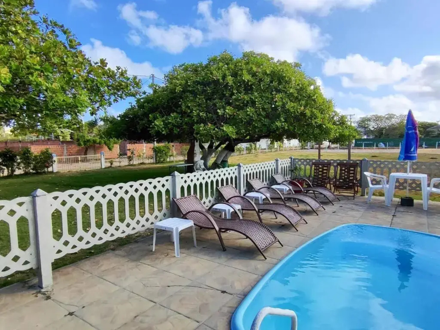 Carneiros Beach Resort