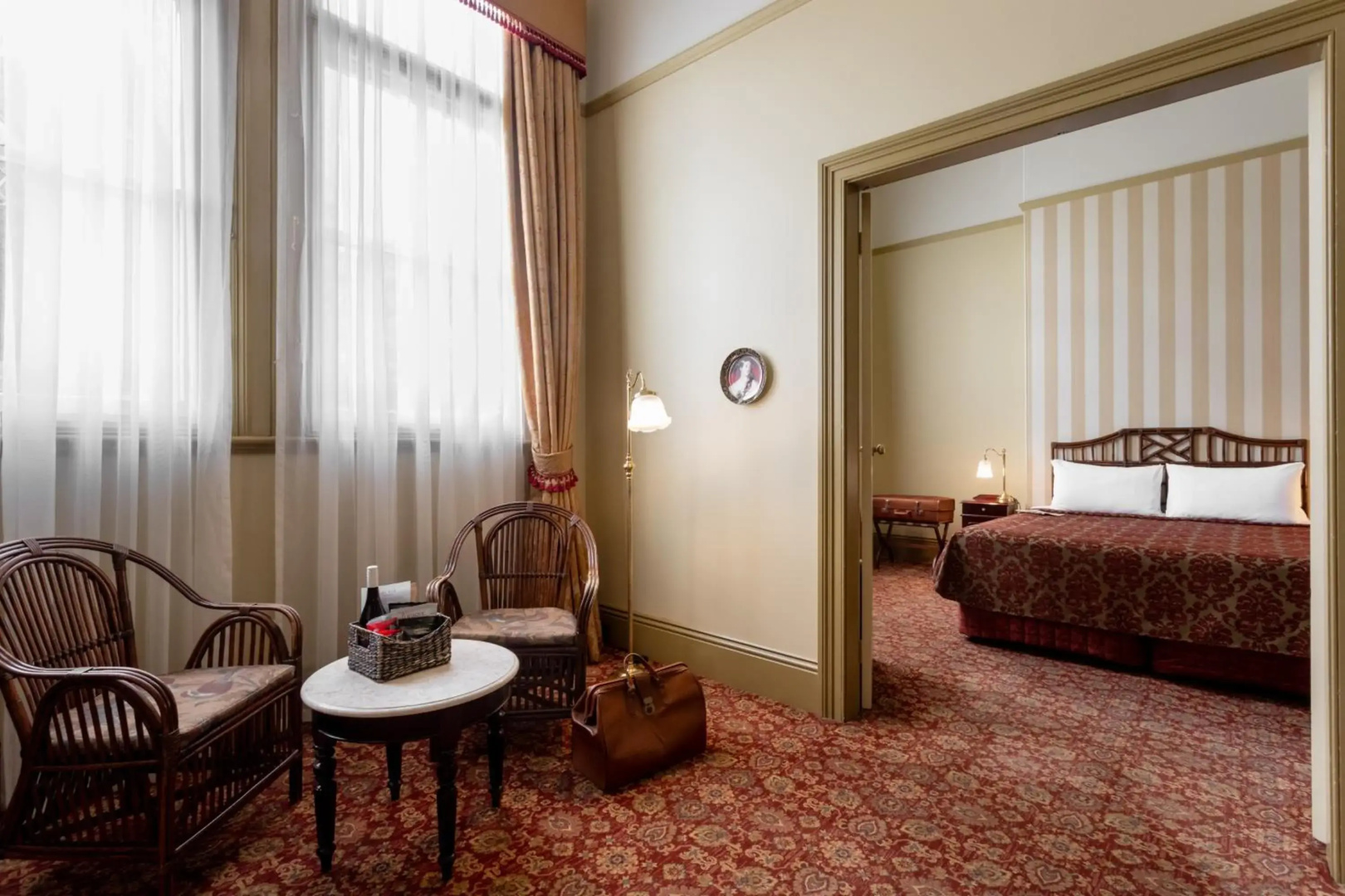 Hadley's Orient Hotel
