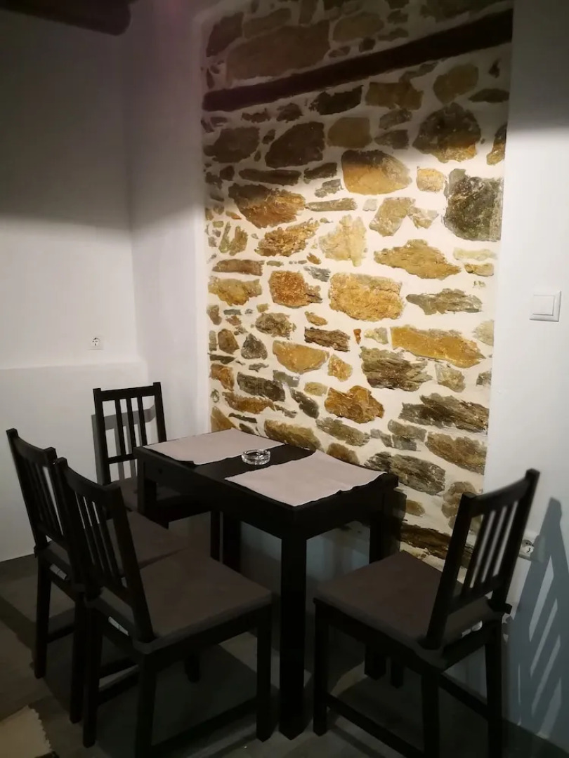 Effrosini Stonehouse Portaria