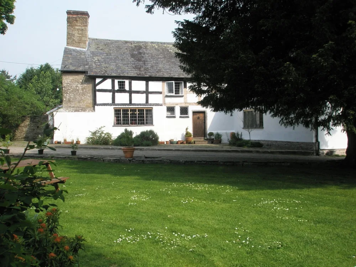 Walford Court