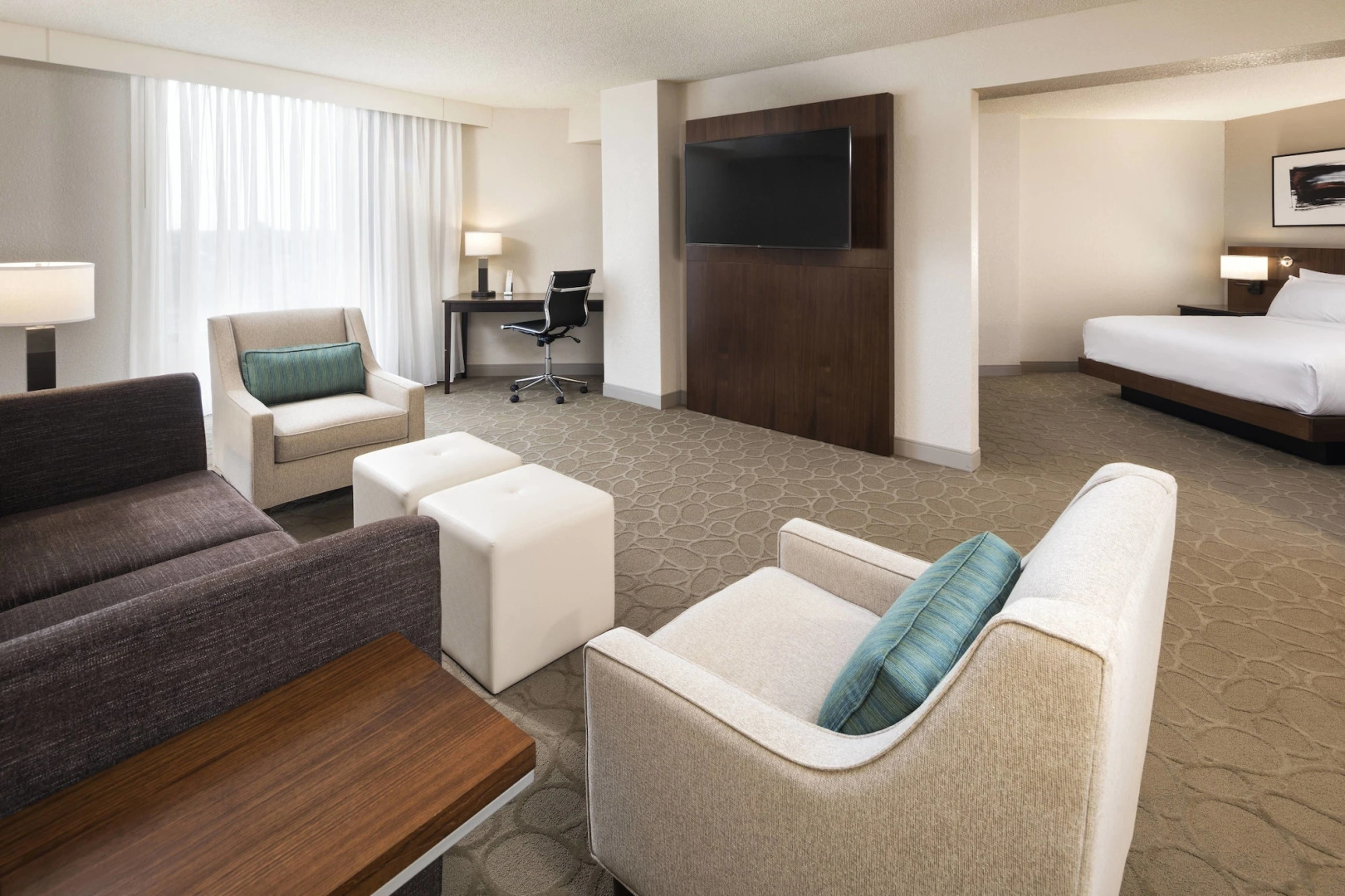 Delta Hotels by Marriott Minneapolis Northeast