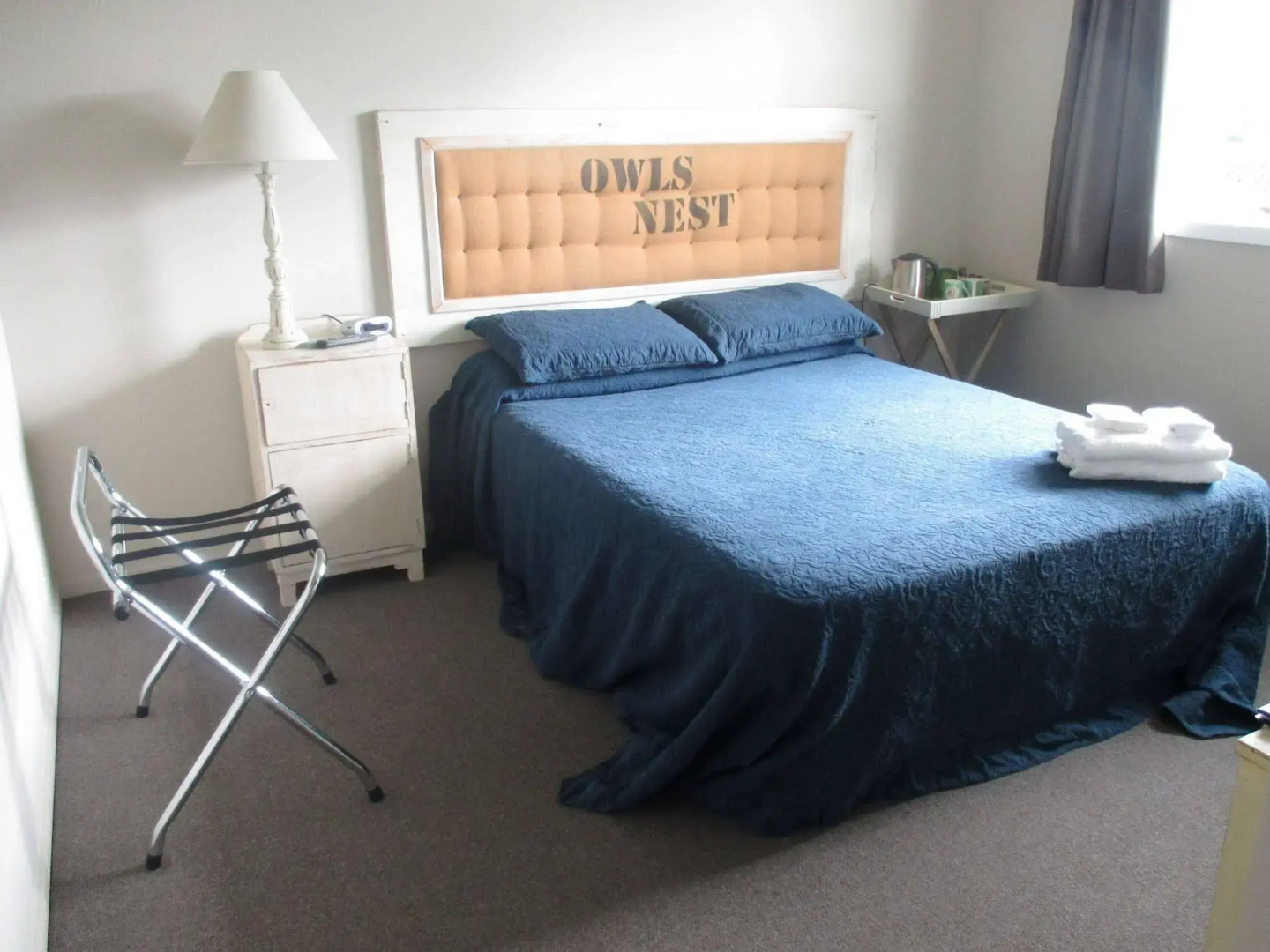 Fat Owl Motel, Bar & Eatery