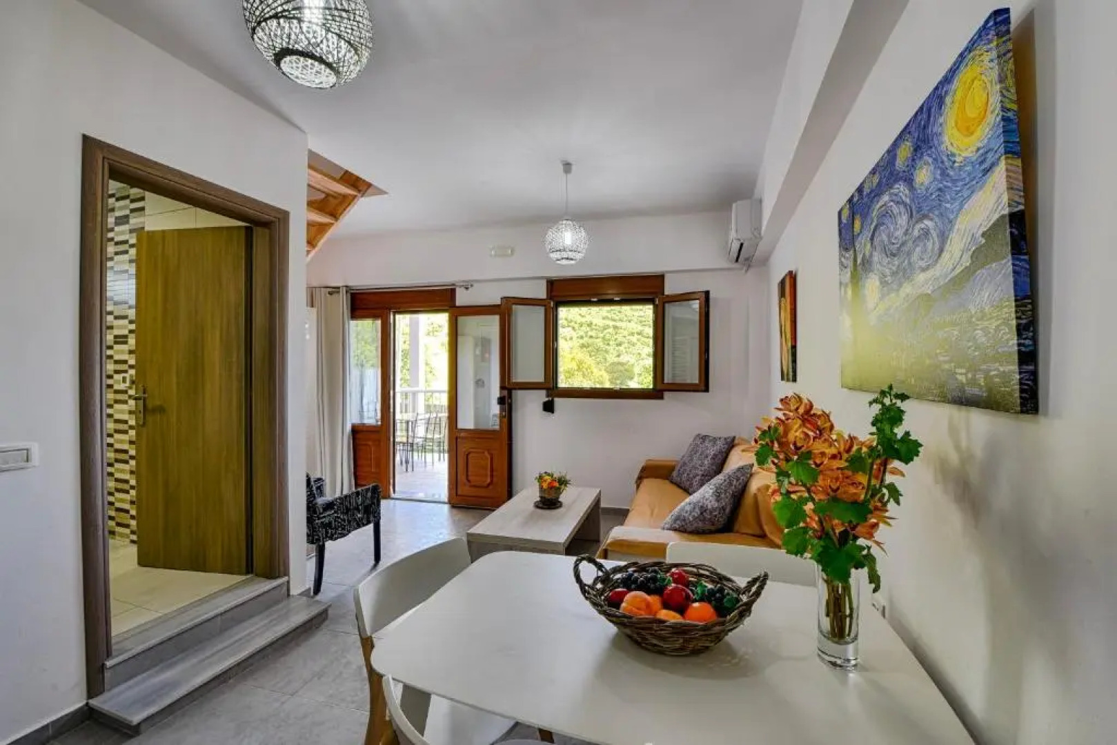 Sea View Village - Studios & Apartments