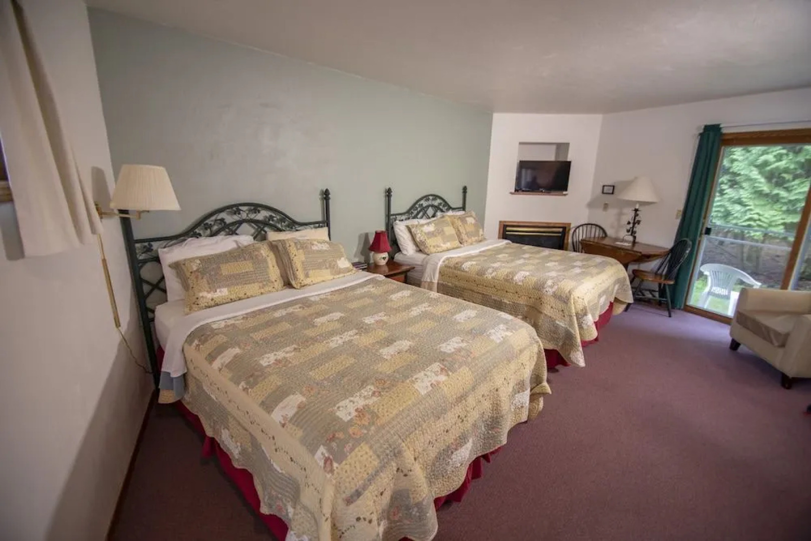 Ridges Inn & Suites