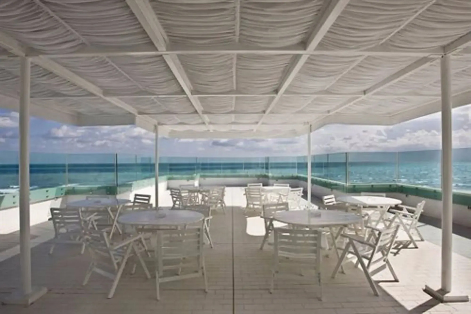 Alexander Museum Palace Hotel