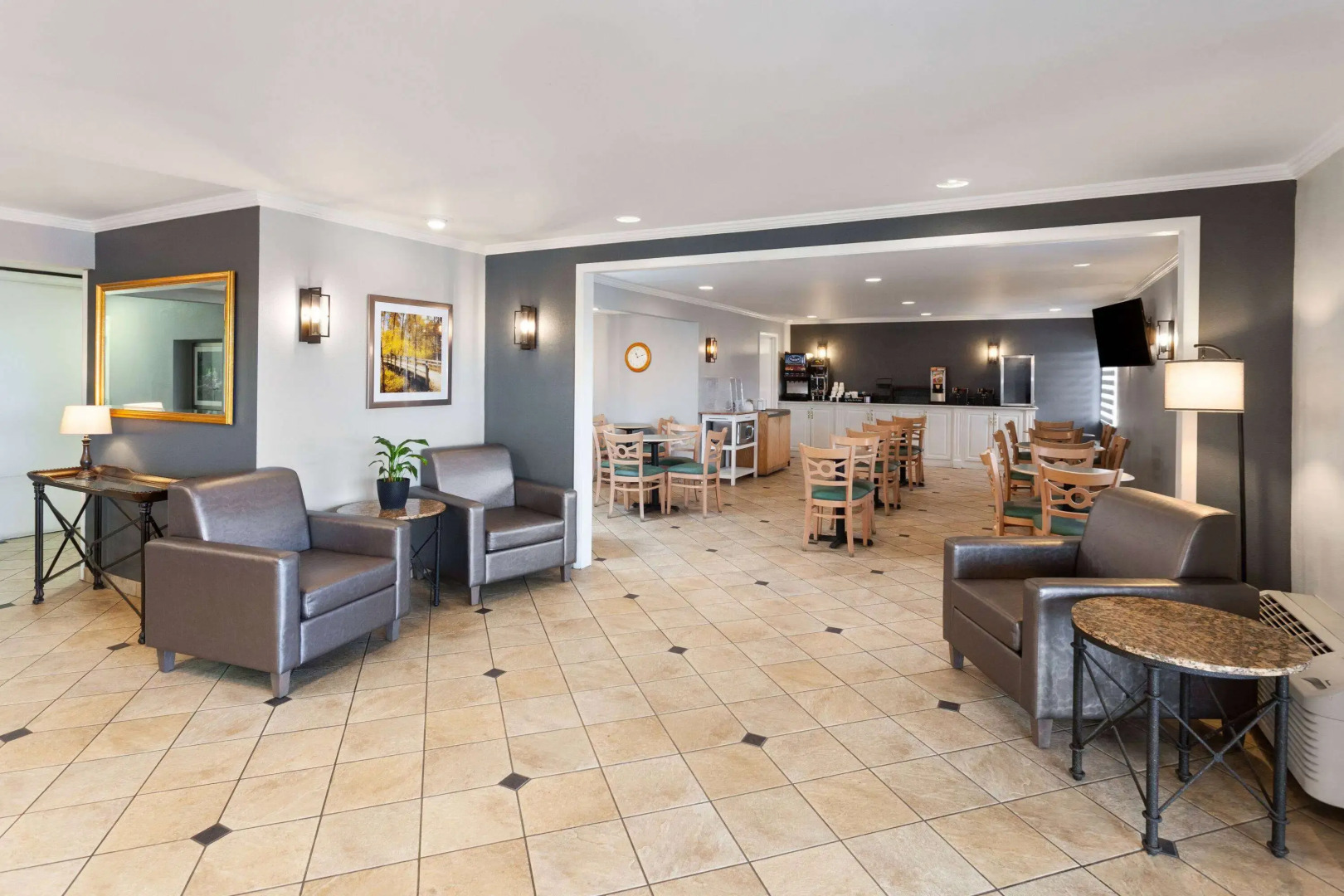 La Quinta Inn by Wyndham Cleveland Independence