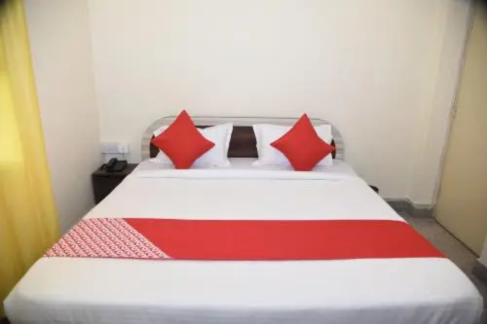 OYO 15684 Hotel Vibrant Inn