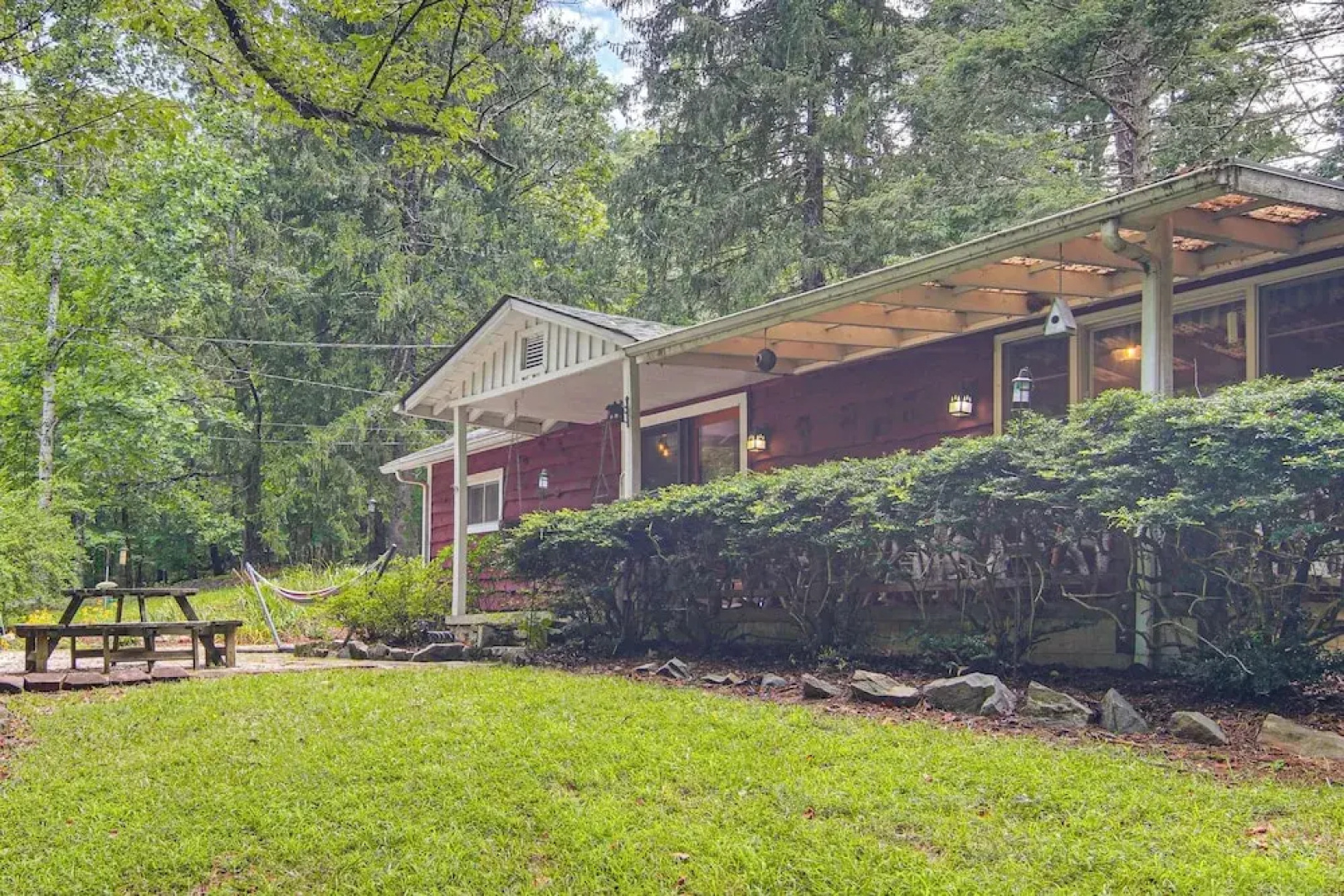 20-acre Cabin w/ Pond: 6 Mi to River Arts District