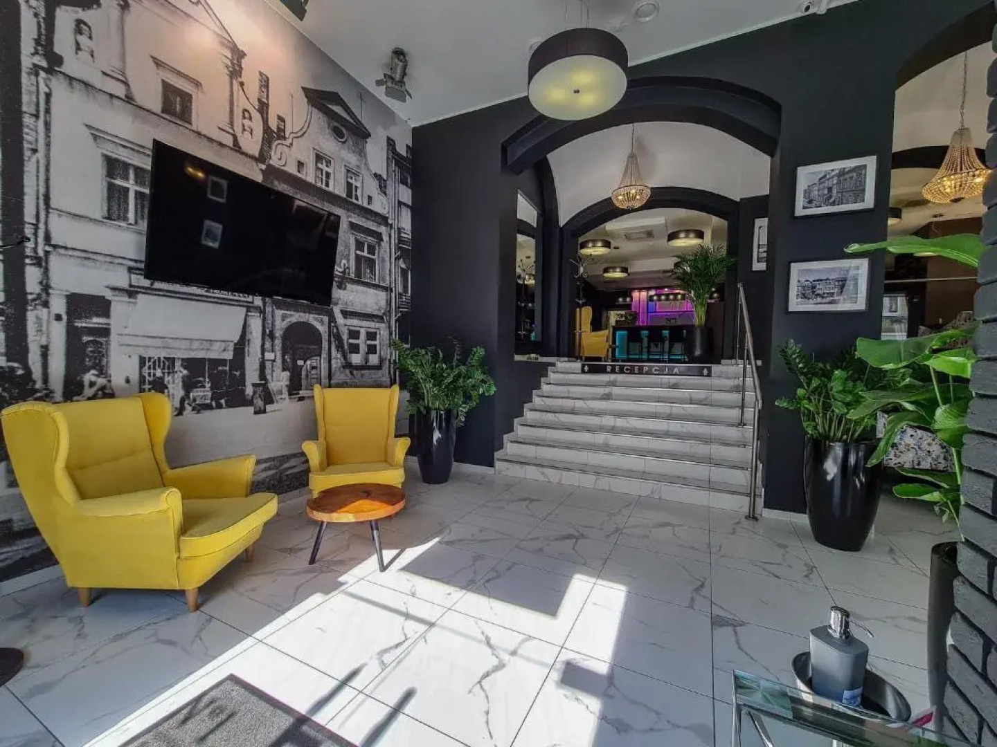 No1 Bed & Breakfast Lounge