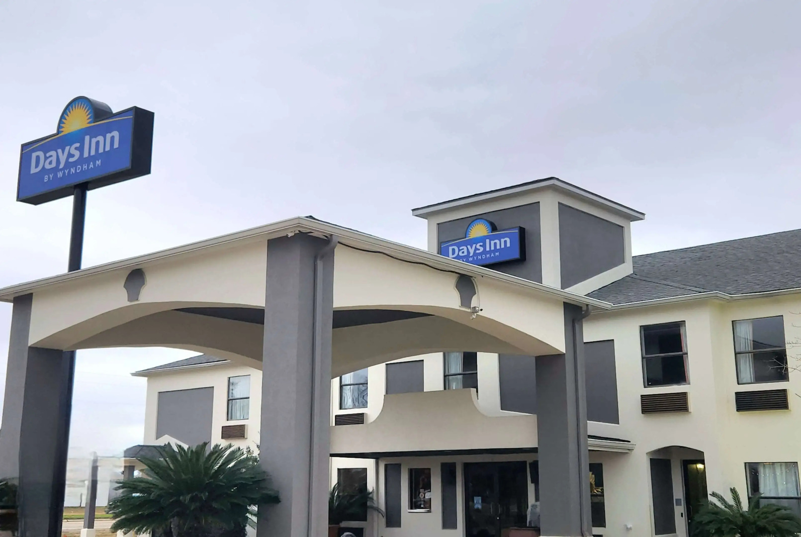 Days Inn by Wyndham Lafayette Scott